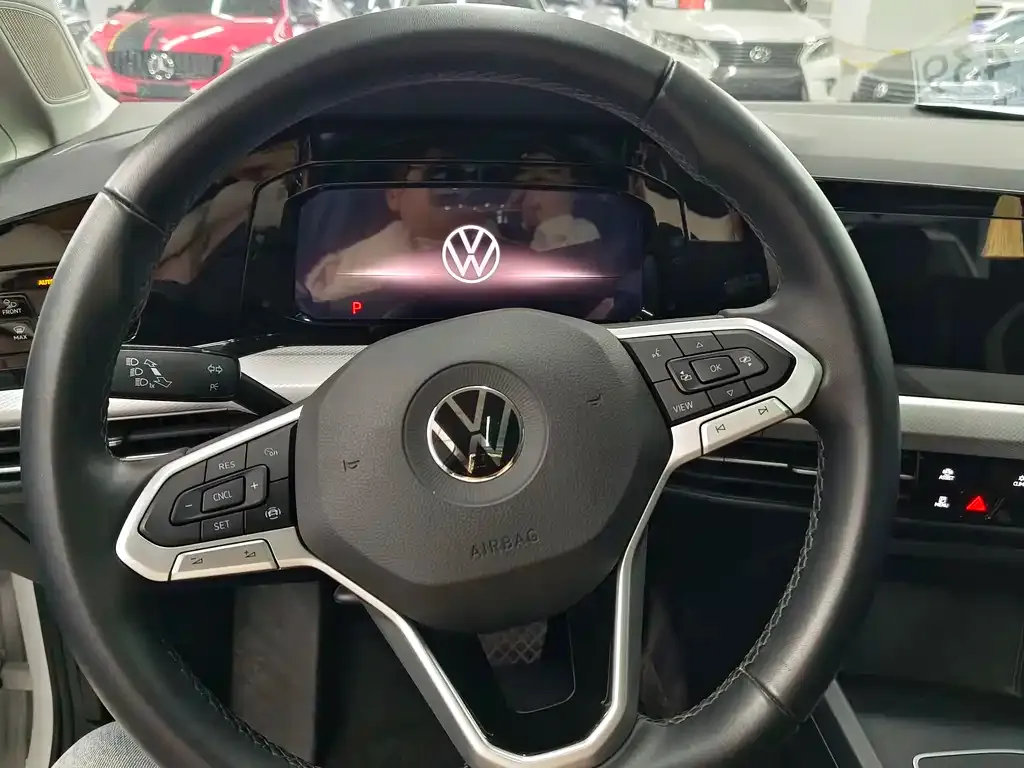 Volkswagen Golf 2022 из CN, фото 10