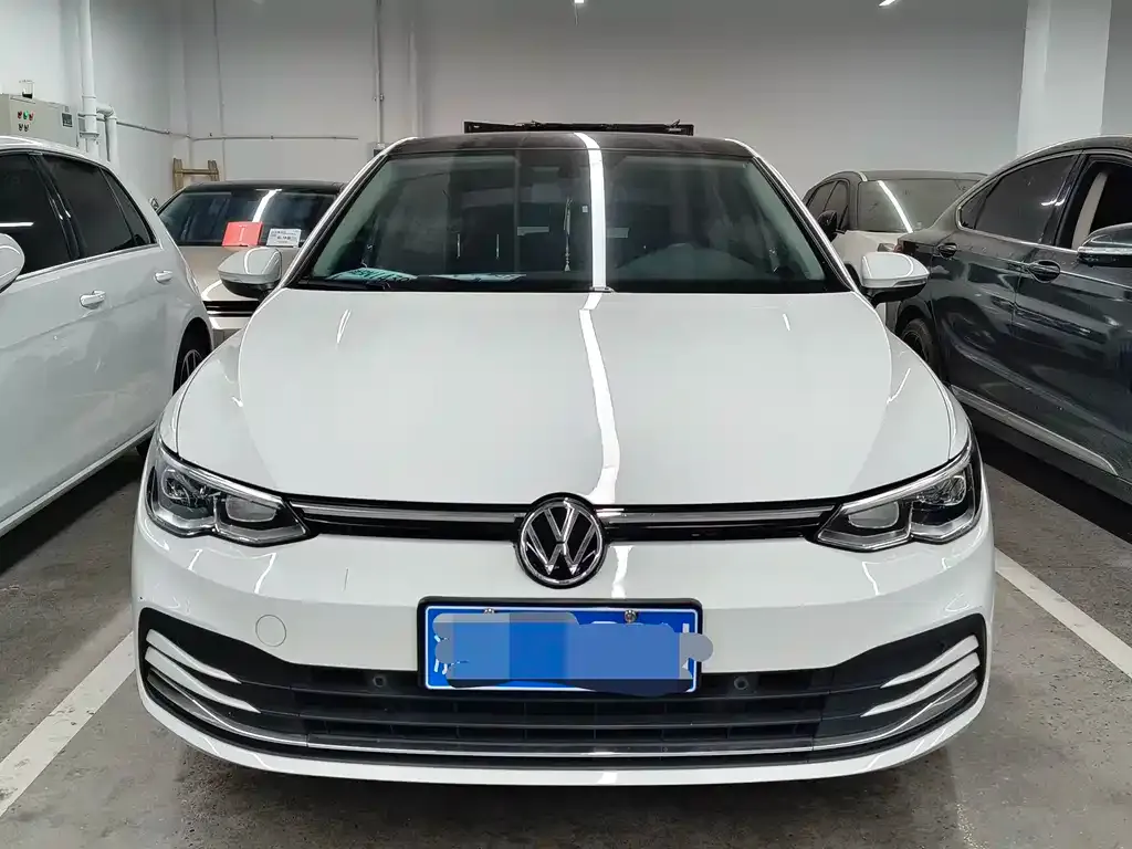 Volkswagen Golf 2022 из CN, фото 2