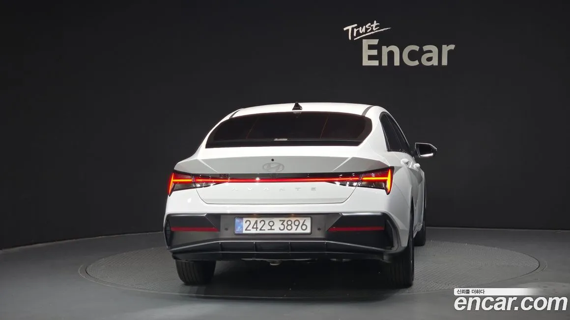 Hyundai AVANTE — фото 4