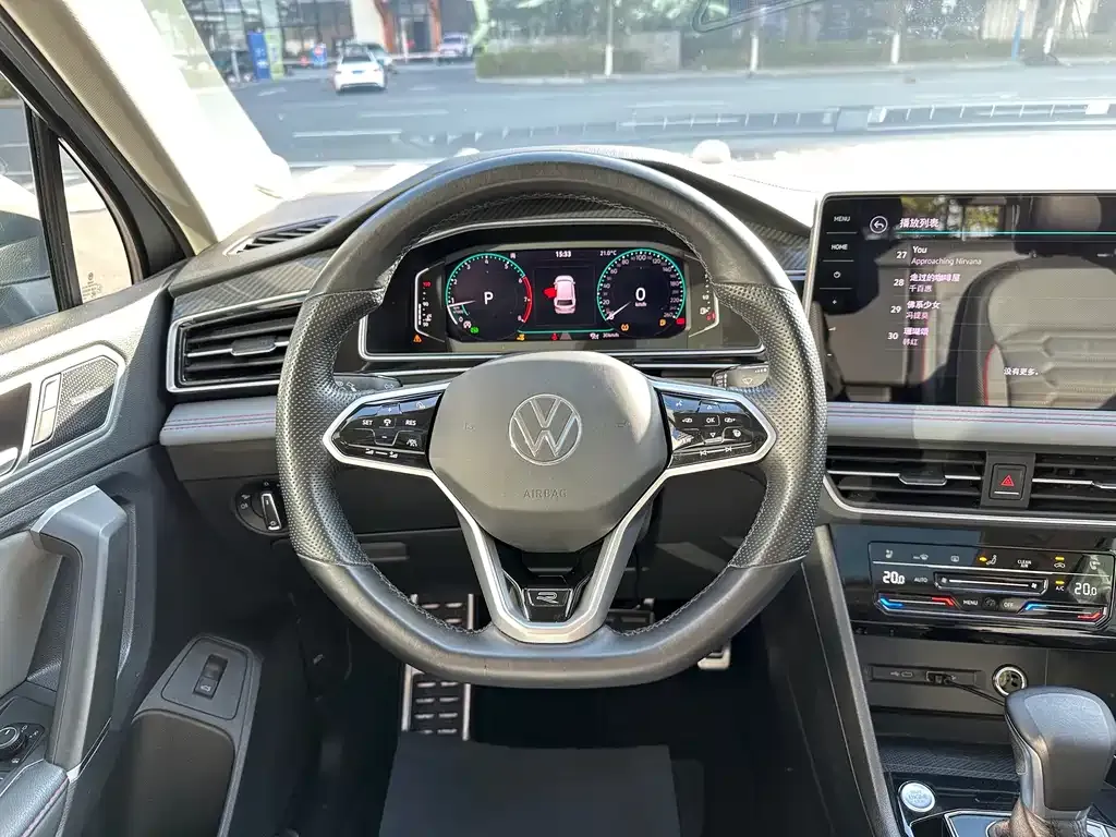 Volkswagen Tiguan L 2023 из CN, фото 10