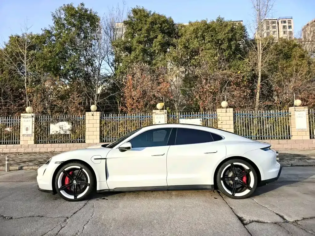 Porsche Taycan 2021 из CN, фото 10