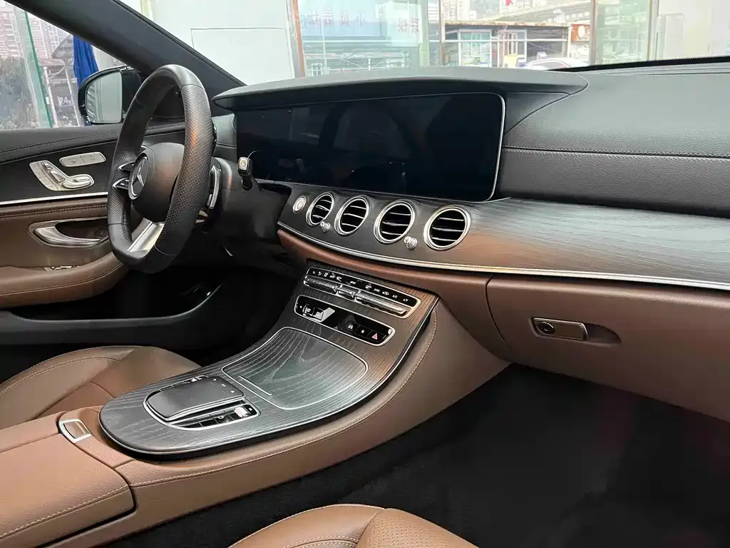 Mercedes-Benz E-Class 2024 из CN, фото 2