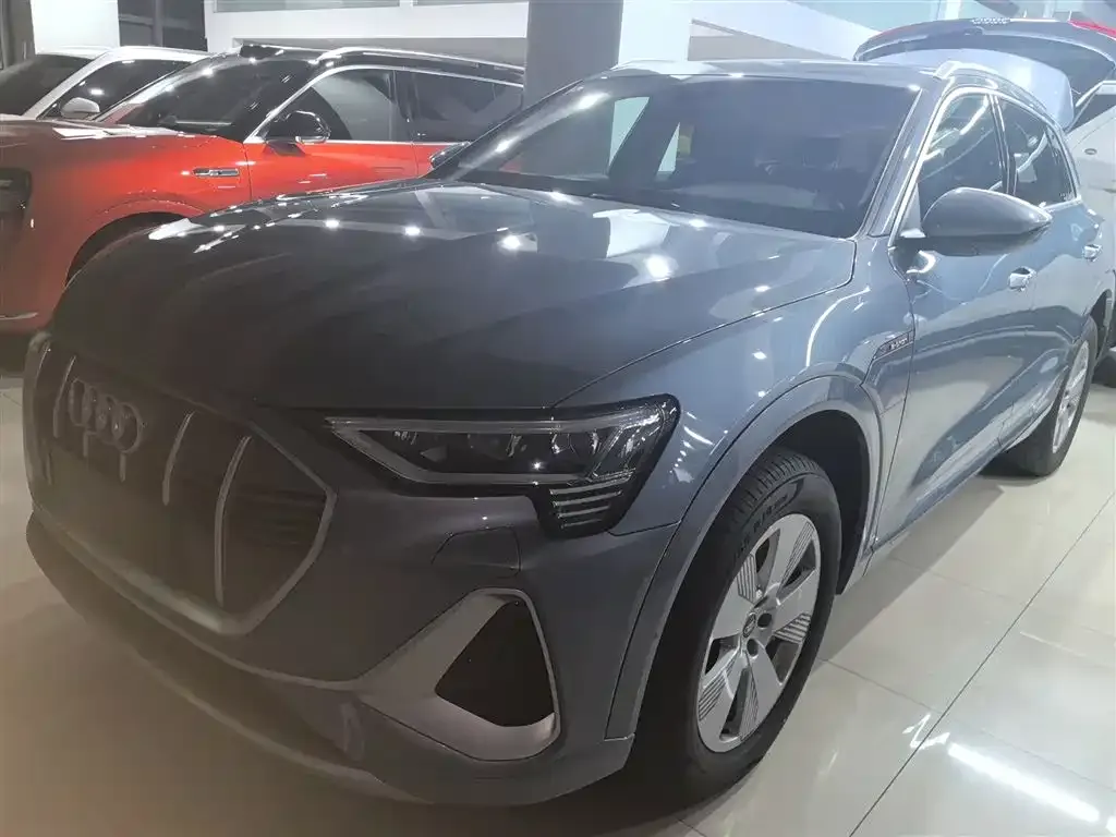 Audi e-tron 2025 из CN, фото 4