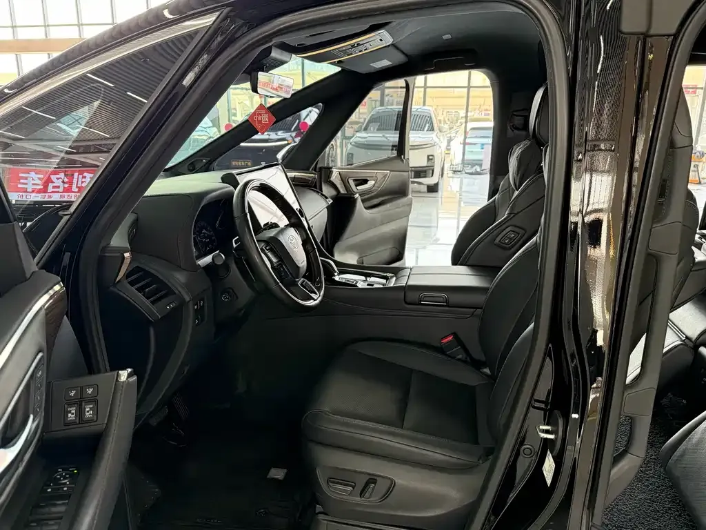 Toyota Alphard 2024 из CN, фото 2