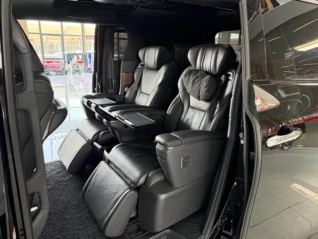 Toyota Alphard 2024 из CN, фото 5