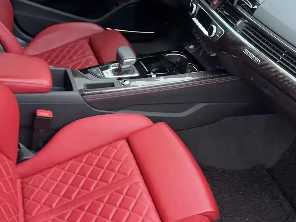 Audi S4 2024 из CN, фото 3