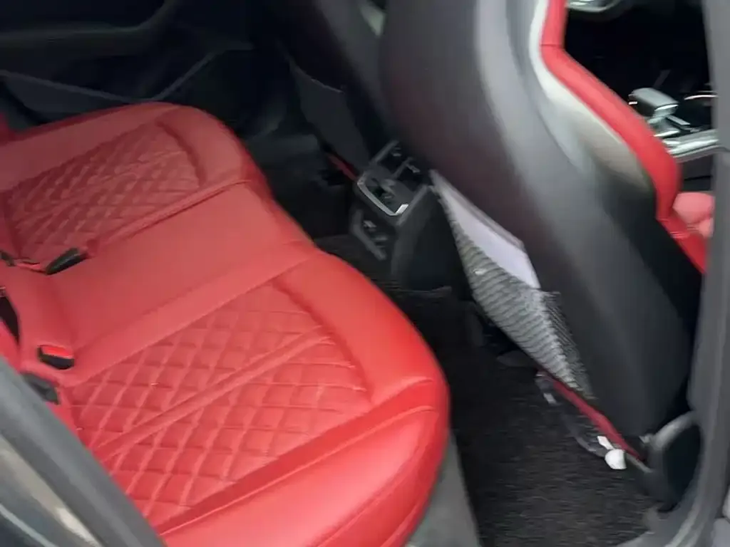 Audi S4 2024 из CN, фото 4