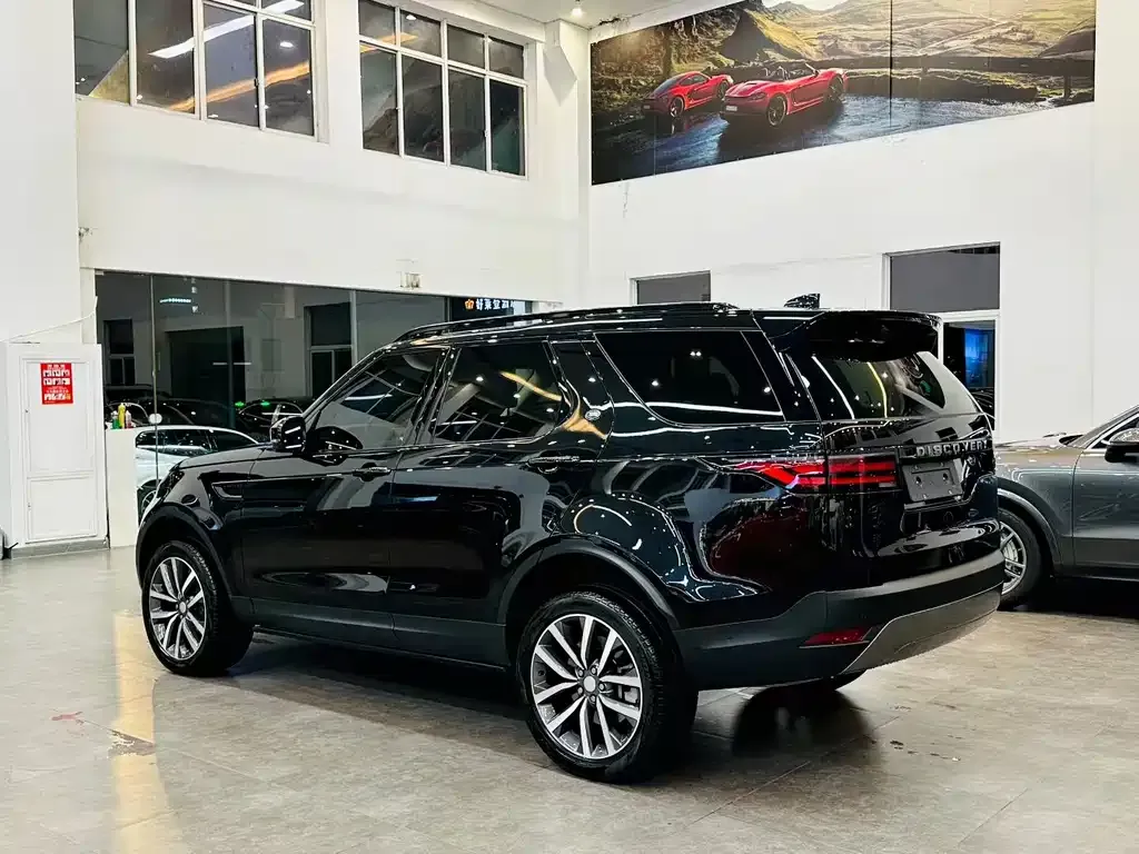 Land Rover Discovery 2023 из CN, фото 6