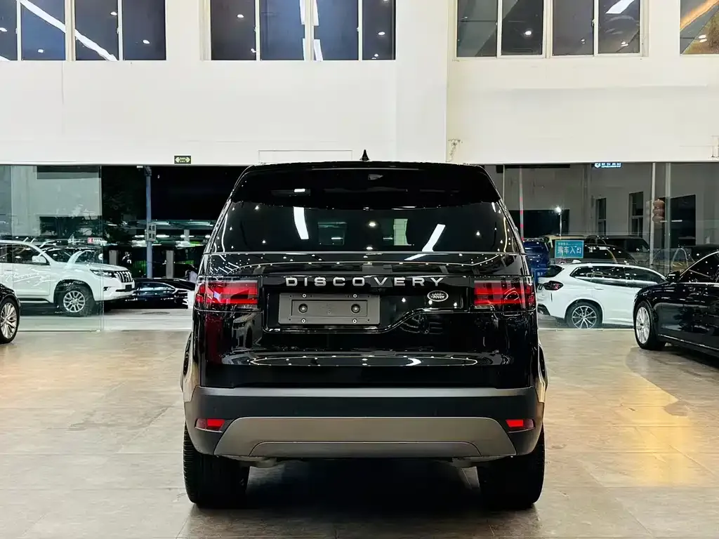 Land Rover Discovery 2023 из CN, фото 2