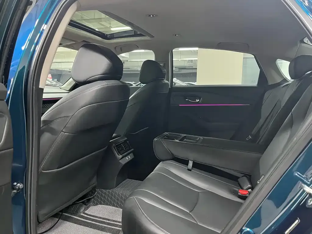 Honda Accord 2023 из CN, фото 3