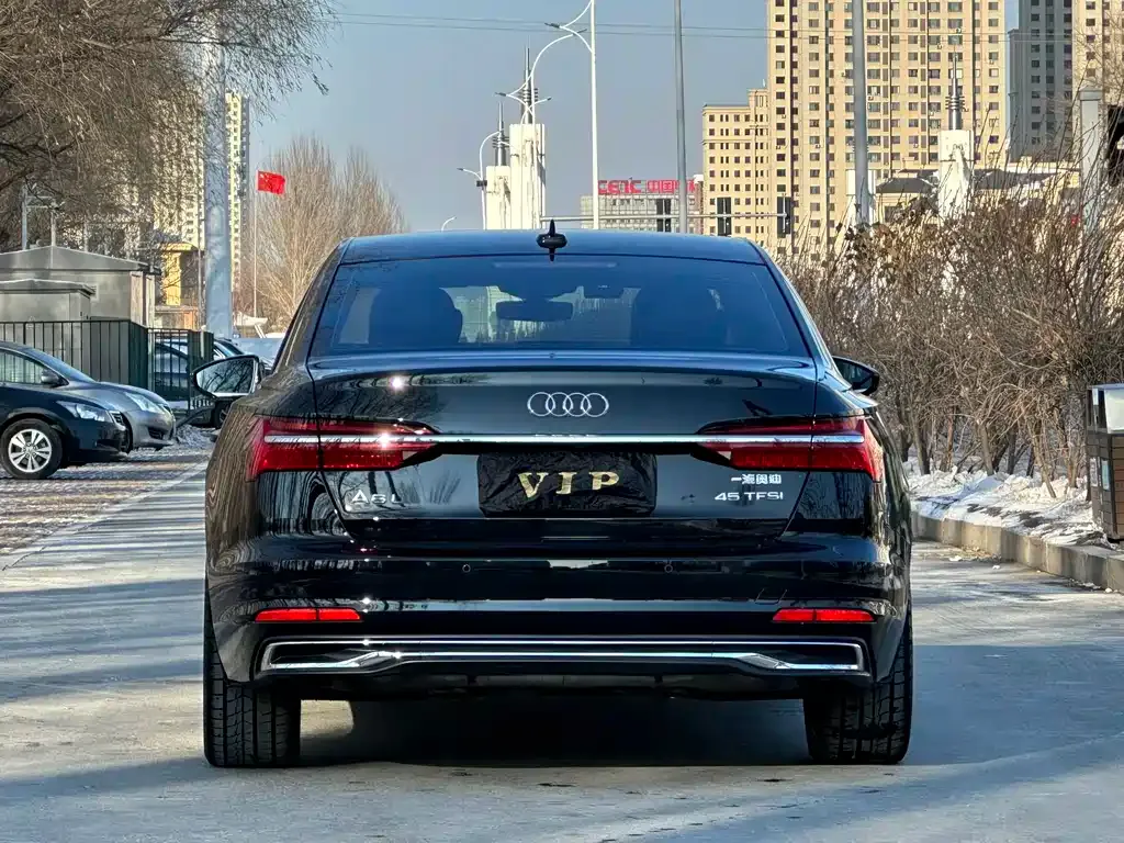 Audi A6L 2022 из CN, фото 2