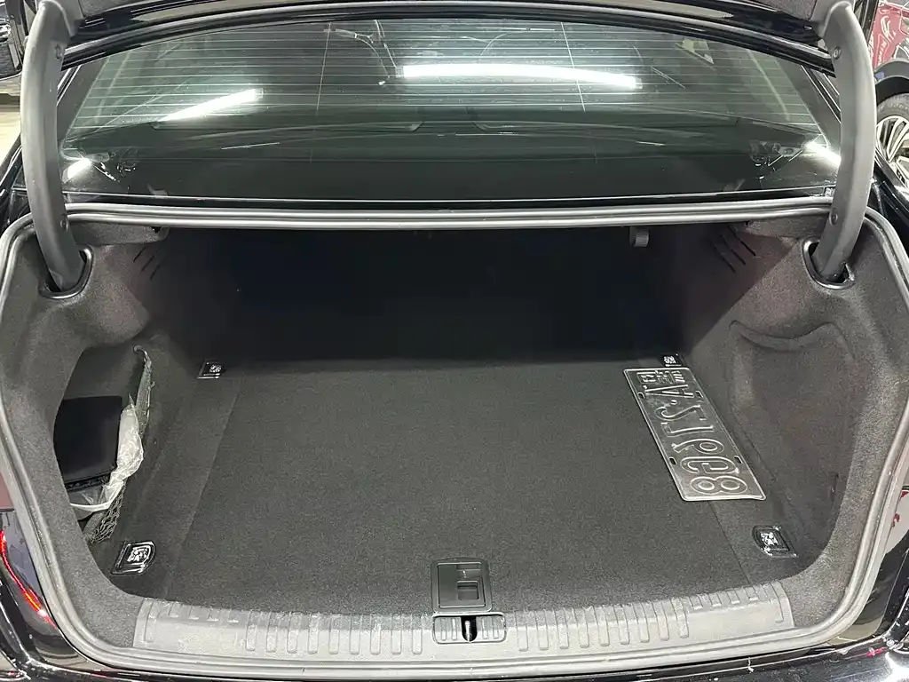Audi A6L 2022 из CN, фото 6