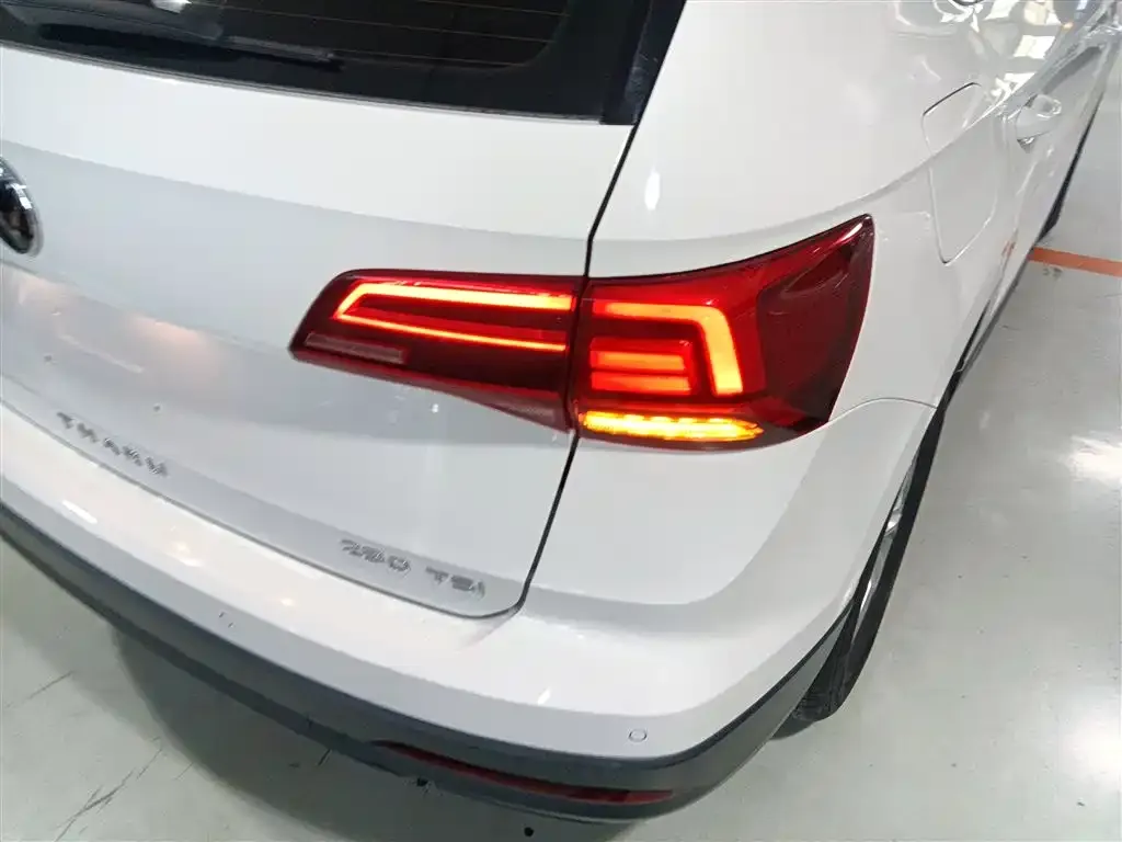 Volkswagen Tharu 2022 из CN, фото 6