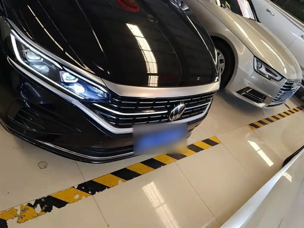 Volkswagen Passat 2023 из CN, фото 8