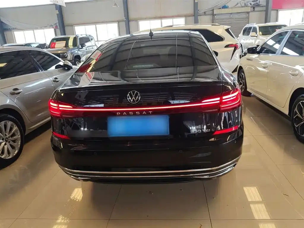 Volkswagen Passat 2023 из CN, фото 3