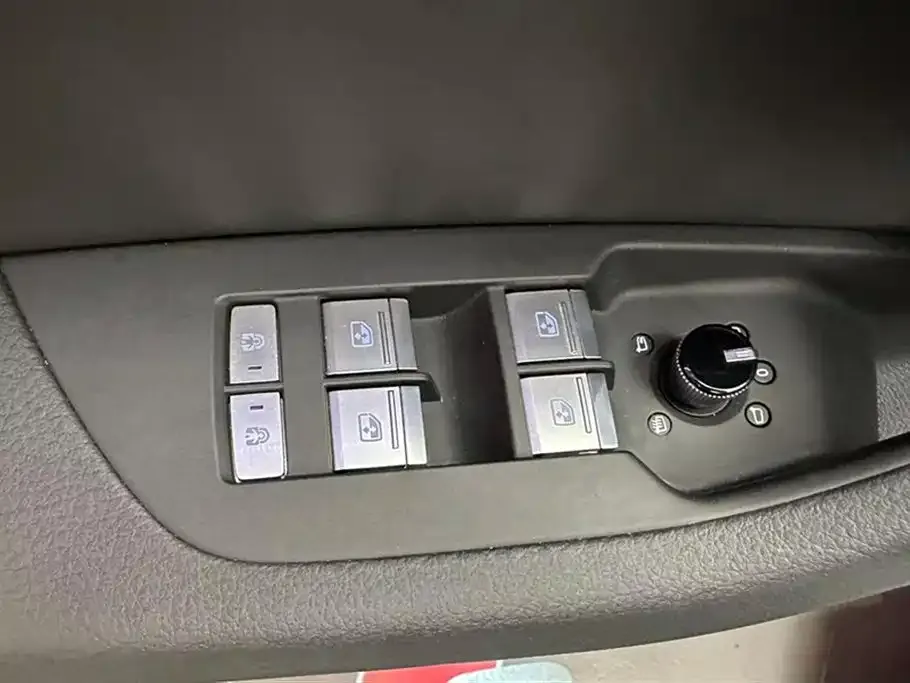 Audi A7 2024 из CN, фото 6