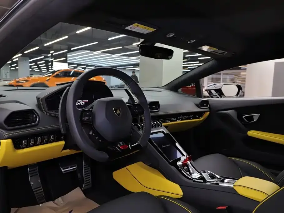 Lamborghini Huracan 2022 из CN, фото 10