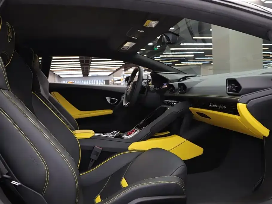 Lamborghini Huracan 2022 из CN, фото 8