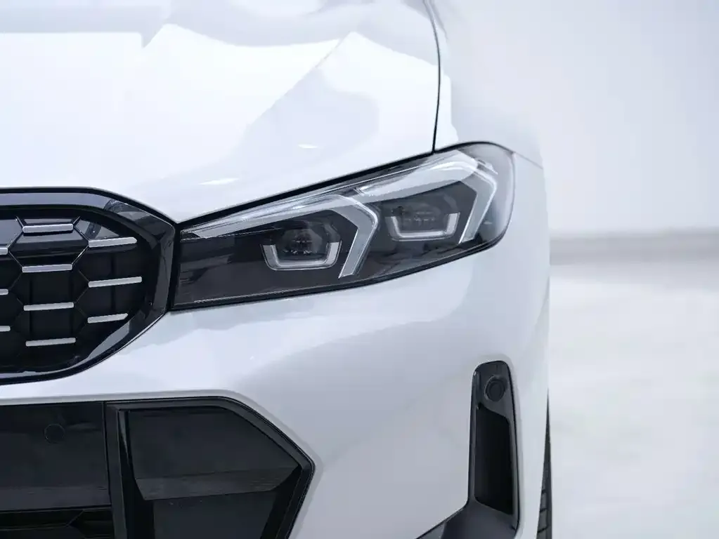 BMW 3 Series 2023 из CN, фото 8