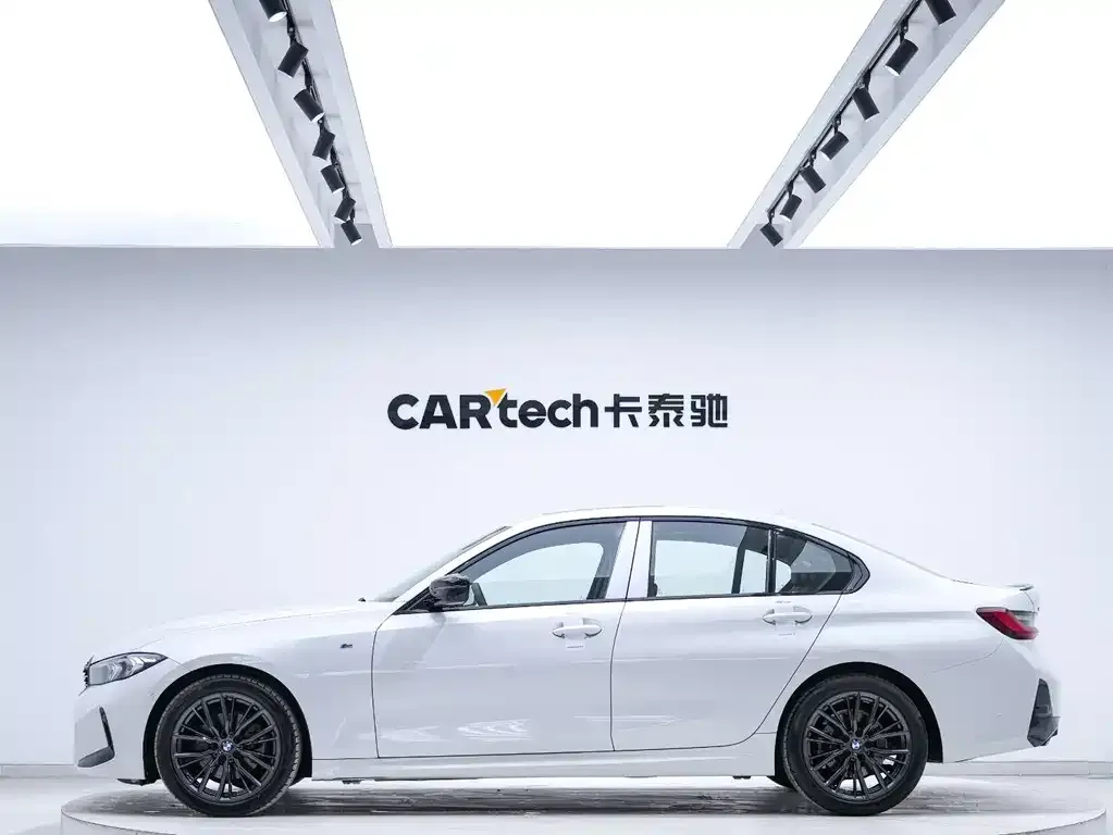 BMW 3 Series 2023 из CN, фото 7