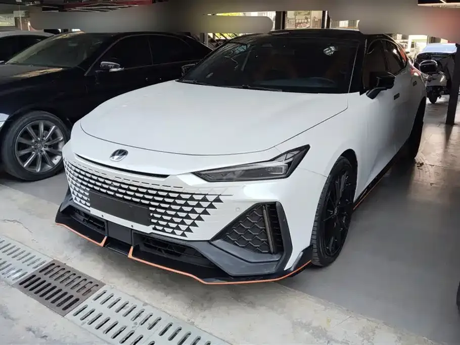 Changan UNI-V 2023 из CN, фото 1