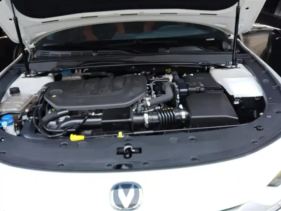 Changan UNI-V 2023 из CN, фото 10
