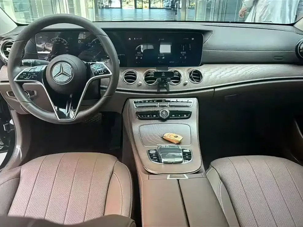 Mercedes-Benz E-Class 2023 из CN, фото 6