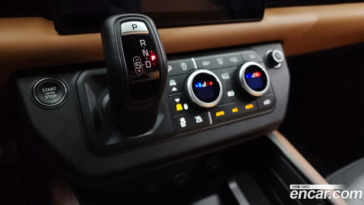 Land Rover Defender 2024 из KR, фото 7