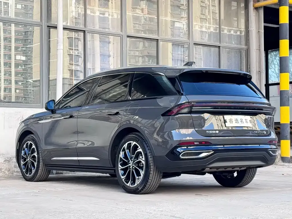 Lincoln Nautilus 2023 из CN, фото 3