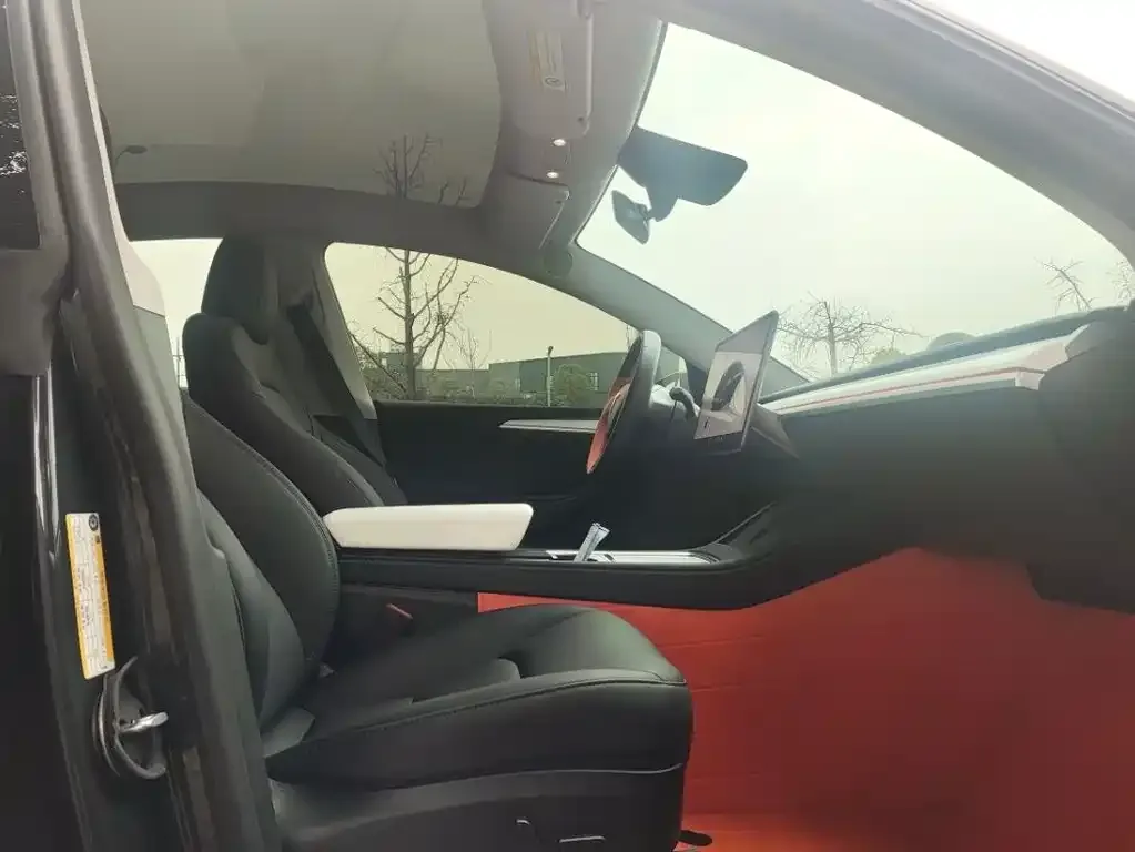 Tesla Model Y 2024 из CN, фото 5