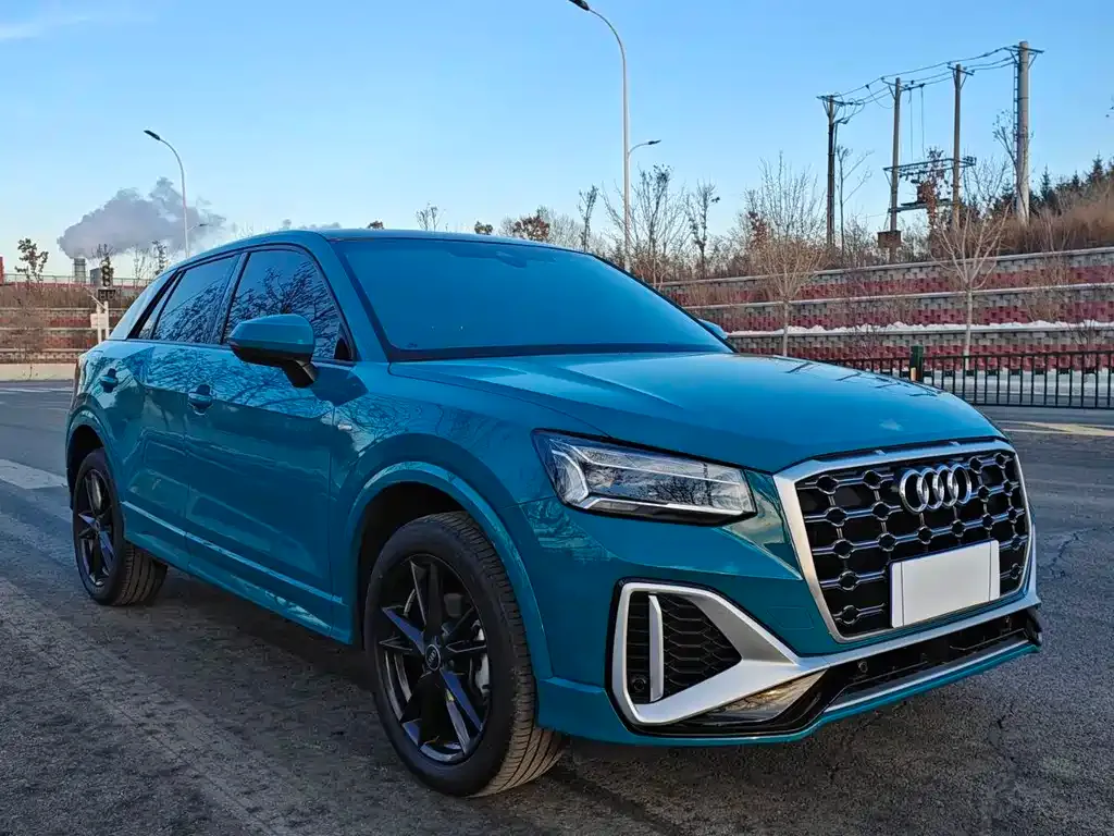 Audi Q2L 2023 из CN, фото 3
