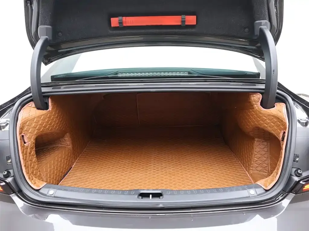 Volvo S90 2025 из CN, фото 9