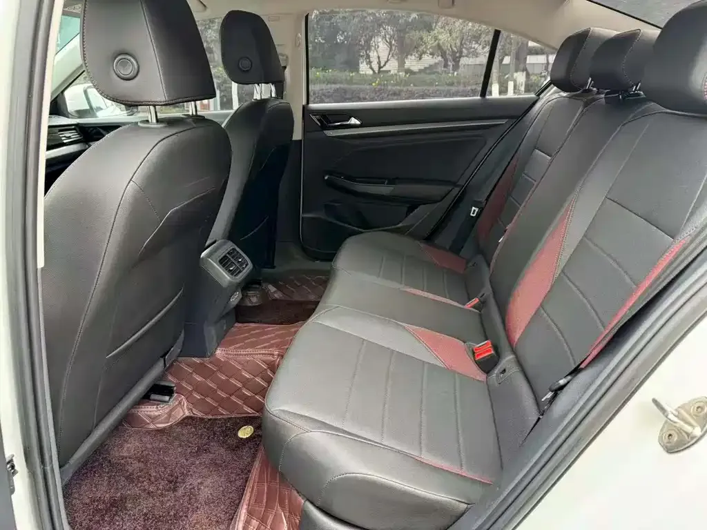 Volkswagen Bora 2022 из CN, фото 2