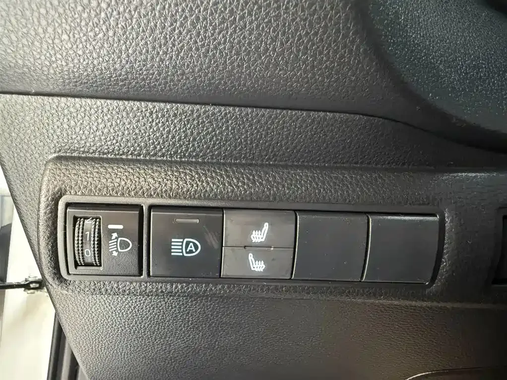 Toyota Levin — фото 10