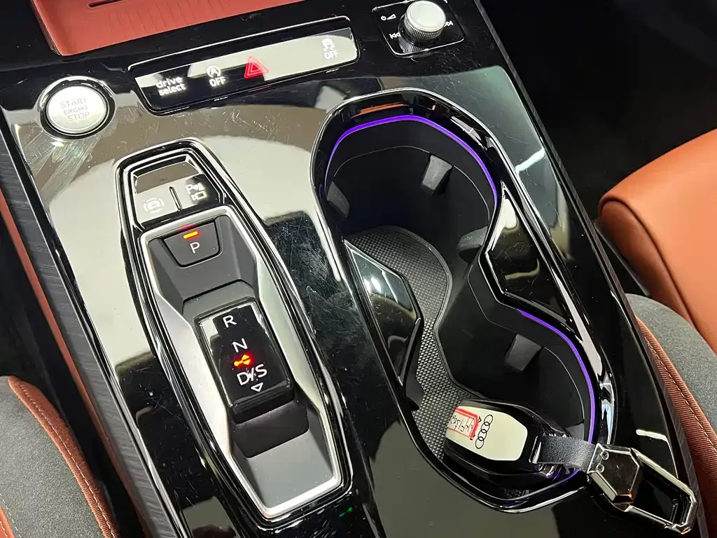 Audi A5L 2025 из CN, фото 10