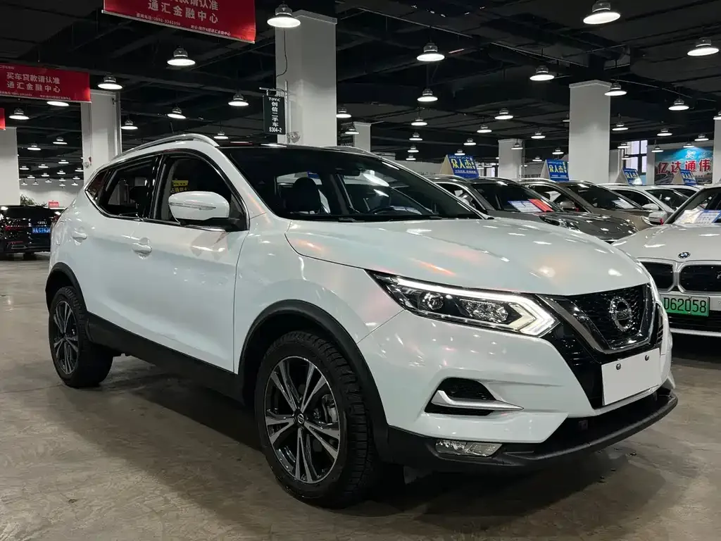 Nissan Qashqai 2023 из CN, фото 2