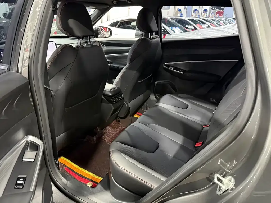 Geely Boyue 2023 из CN, фото 9