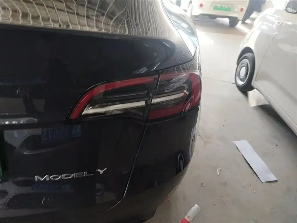 Tesla Model Y 2024 из CN, фото 8