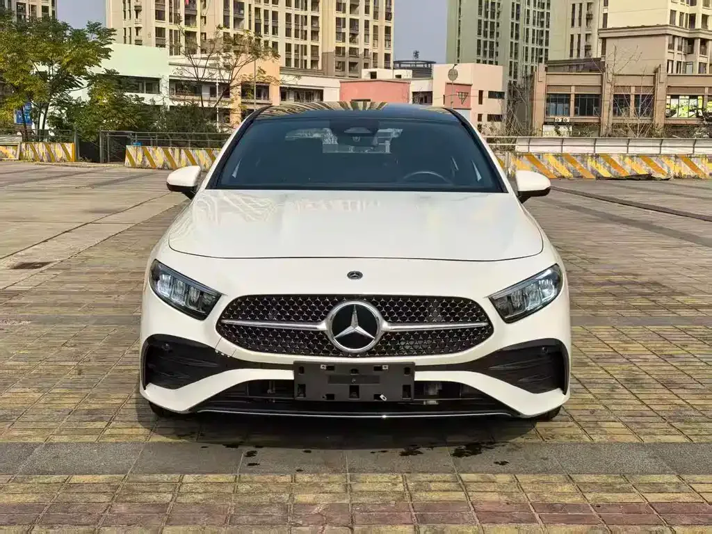 Mercedes-Benz A-Class 2024 из CN, фото 2