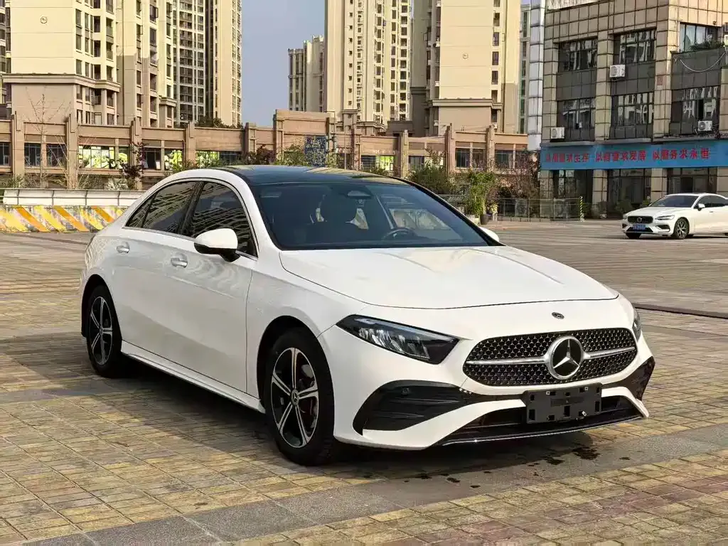 Mercedes-Benz A-Class 2024 из CN, фото 3