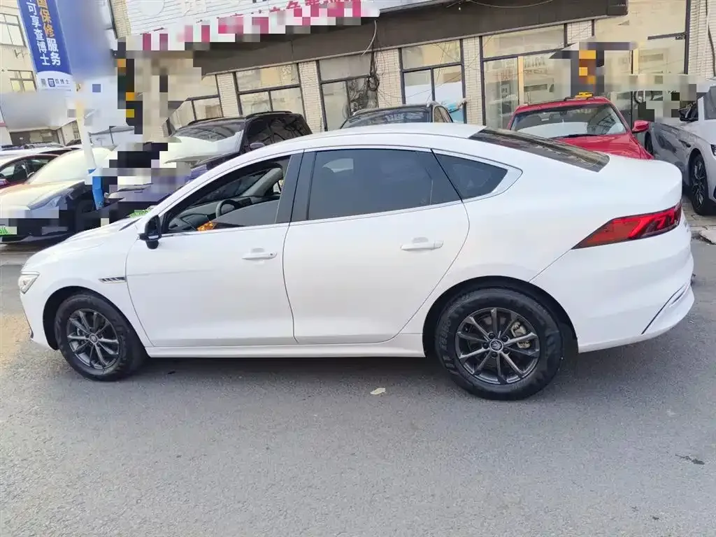 BYD Qin PLUS 2023 из CN, фото 5