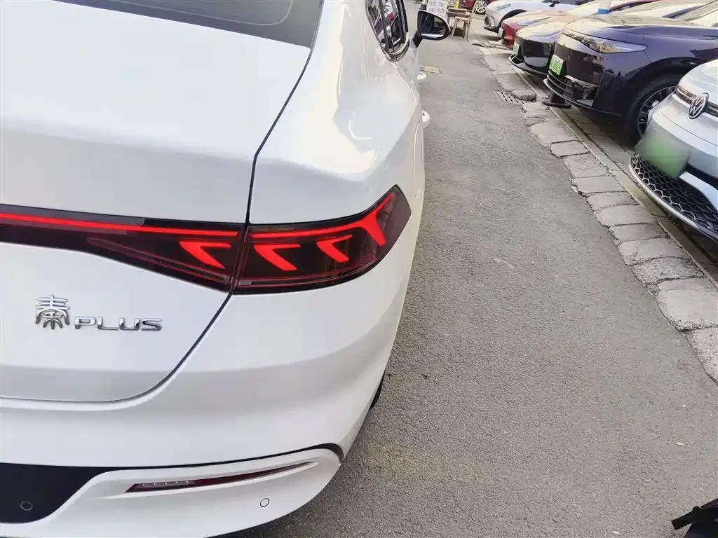 BYD Qin PLUS 2023 из CN, фото 8