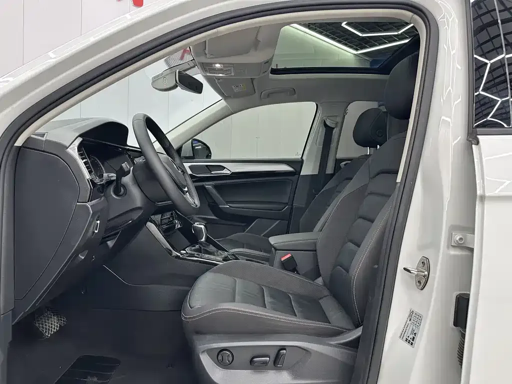 Volkswagen Tayron 2022 из CN, фото 3