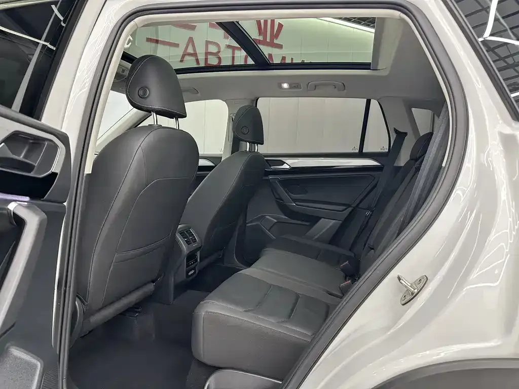 Volkswagen Tayron 2022 из CN, фото 9