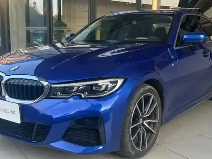 BMW 3 Series 2022 из CN, фото 1