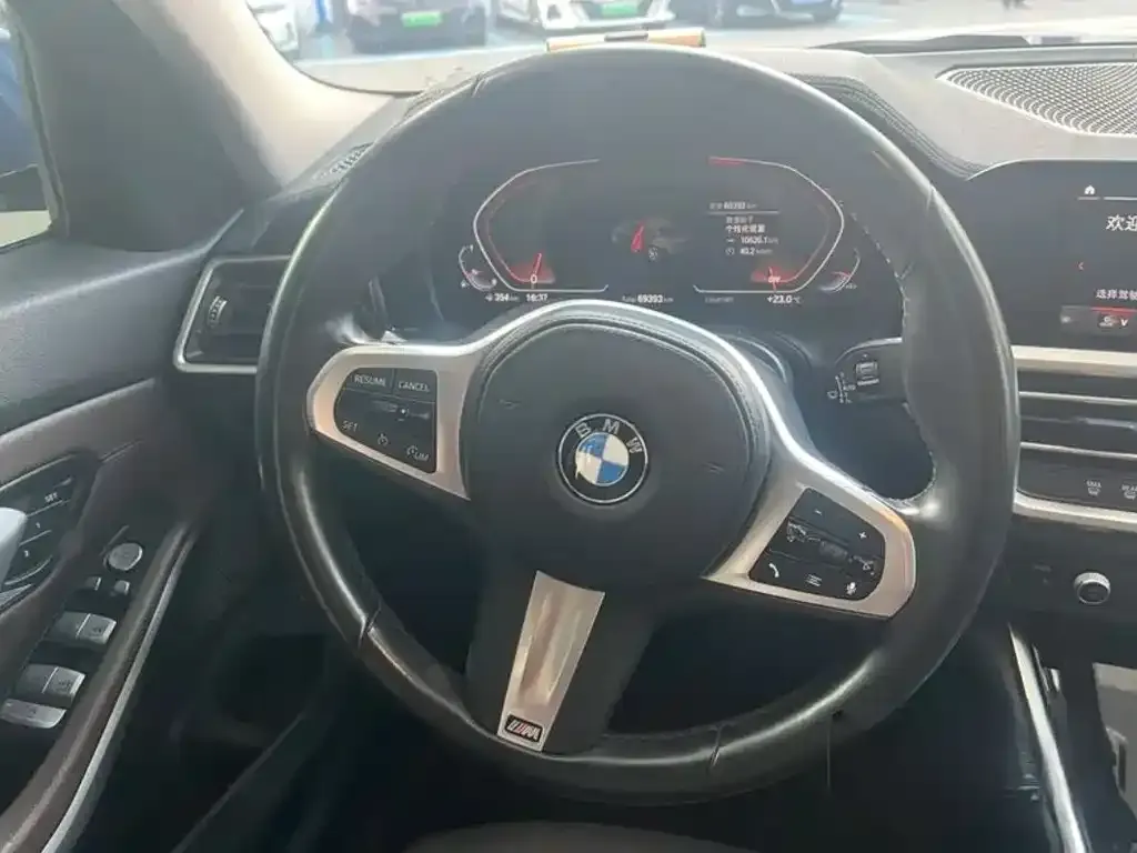 BMW 3 Series 2022 из CN, фото 9