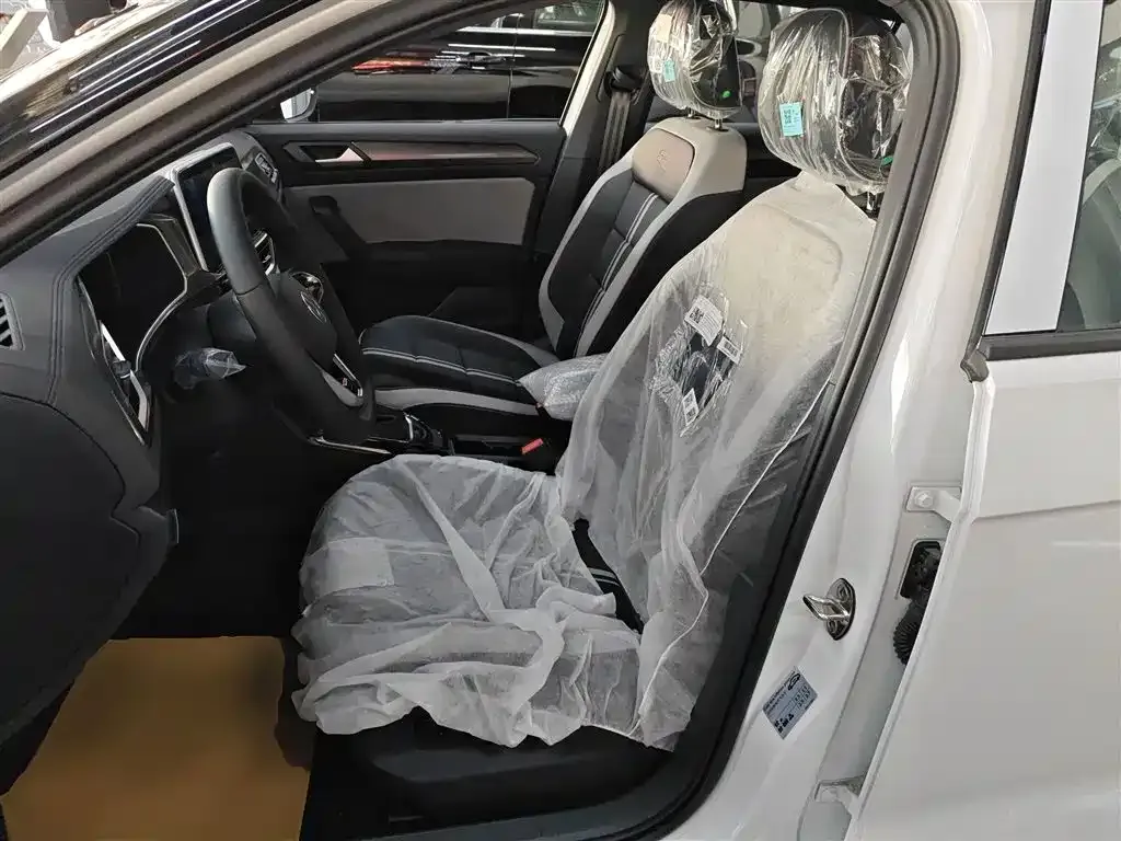 Volkswagen T-Roc 2025 из CN, фото 7