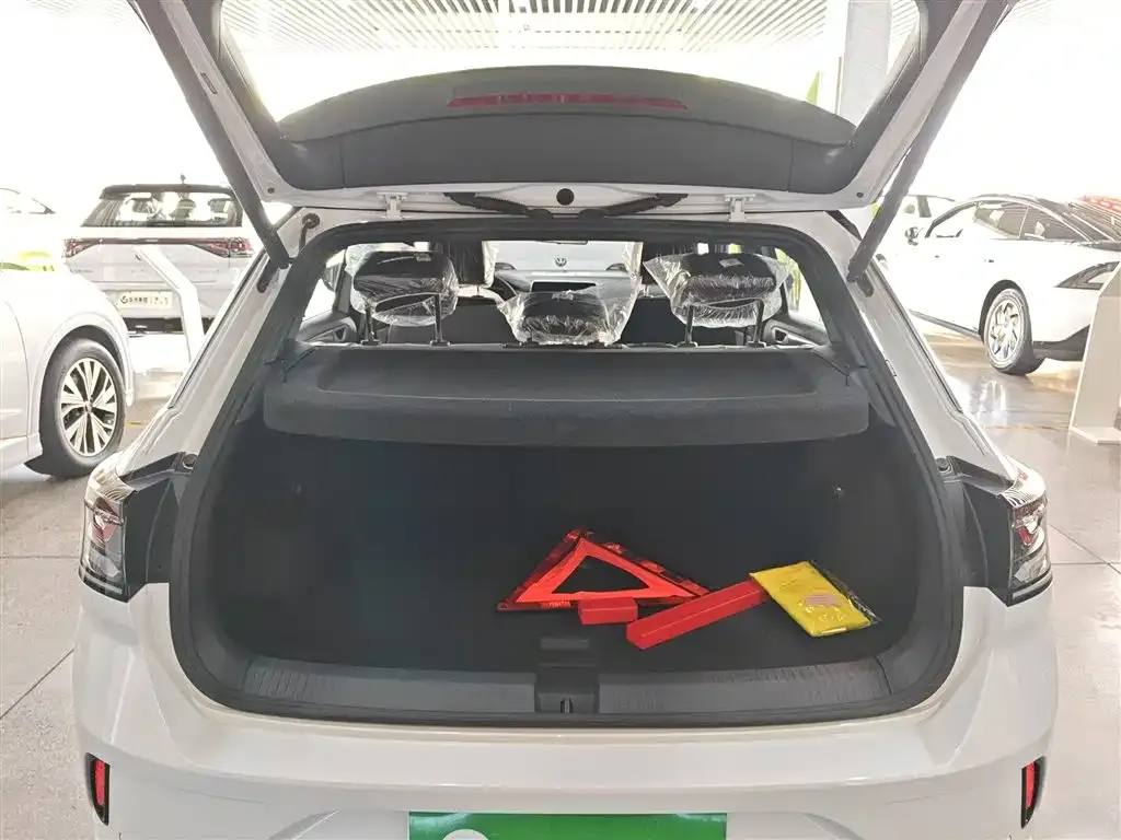 Volkswagen T-Roc 2025 из CN, фото 6