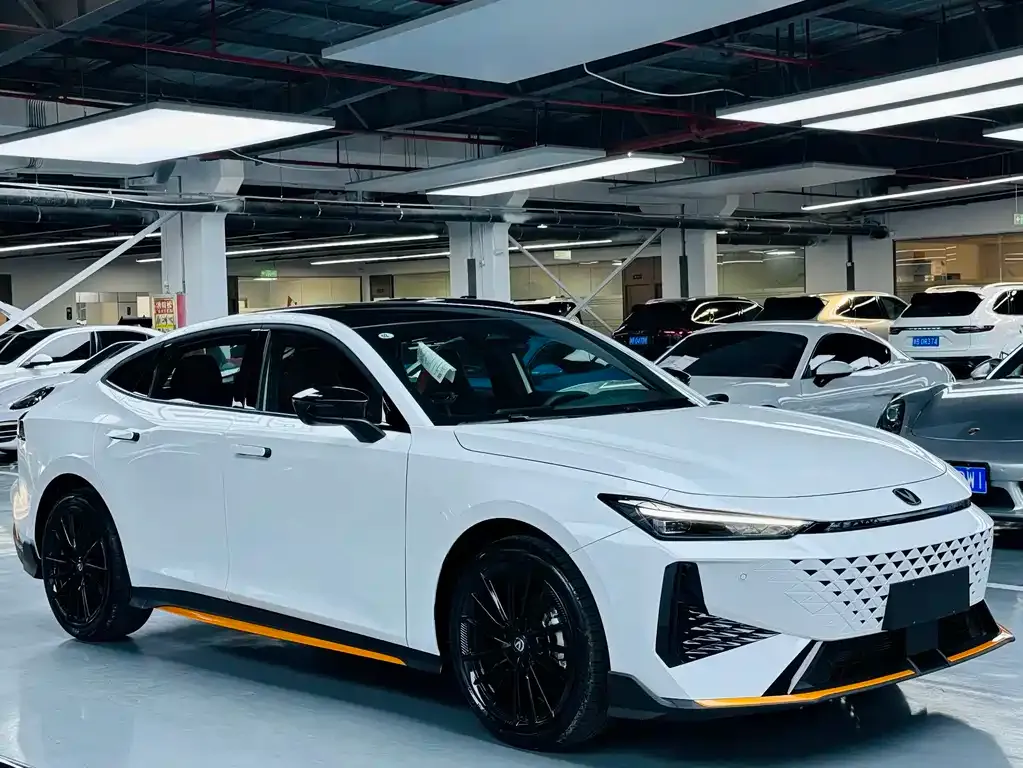 Changan UNI-V 2024 из CN, фото 3