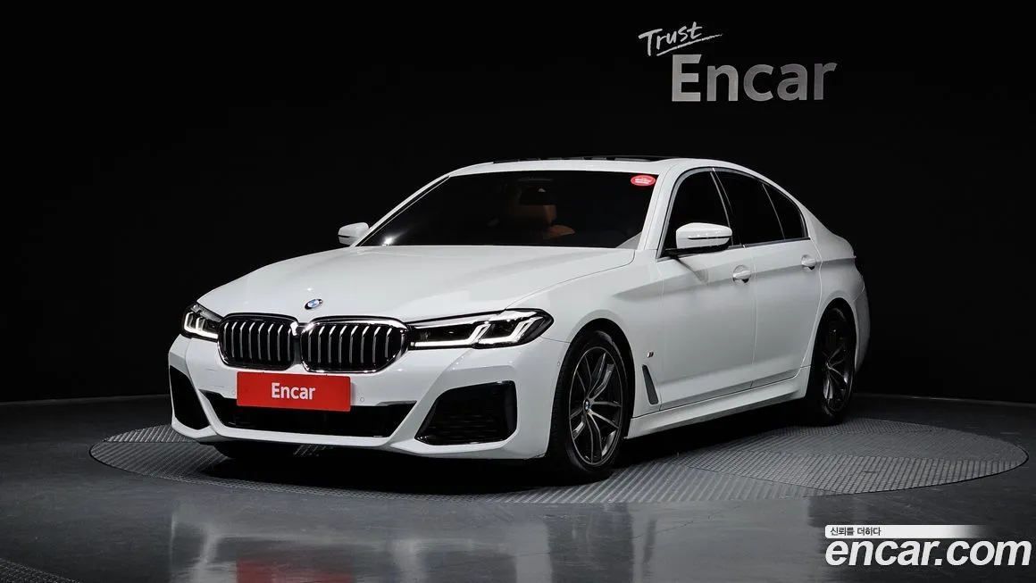 BMW 5-Series 2023 из KR, фото 1